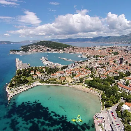 Appartement With Parking Space - 22293 *